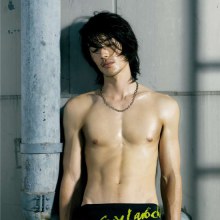 เลือกคนไหนครับ