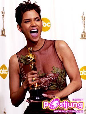 Halle Berry จาก Moster's Ball