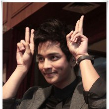 ภาพมินิคอนเสิร์ตที่เกาหลีของ กัน ริท เซน ฟลุ๊ค