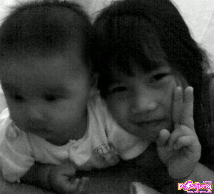 ผม  น้องสมาร์ท ถ่าย กับพี่หมูปราย ครับ