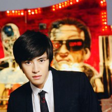 หล่อต้องมนตร์ โดย ลี แฮวู