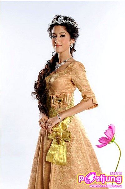 พิ้งกี้ ถูกวางตัวให้เล่นบทรอง