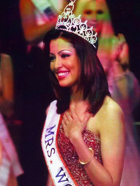 Mrs world 2001 - India