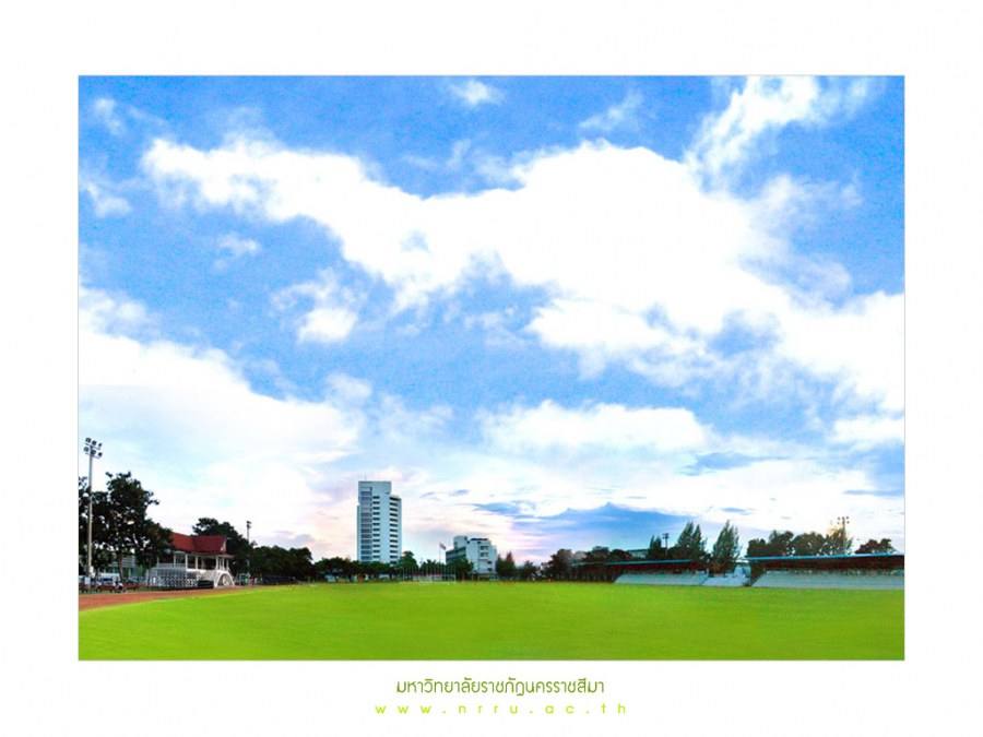 ^^สนามหญ้ามหาวิทยาลัย^^