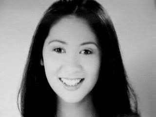 ตัวแทนสาวไทยคนแรกเวที  MISS  EARTH 2001