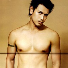 รวมหนุ่มเซ็กซี่........ลดโลกร้อนใช้ผ้าน้อยชิ้น