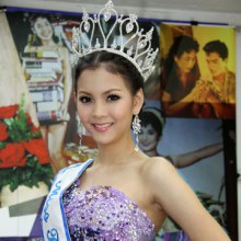 ตัวแทนสาวงามไทย (เทียม) ในการประกวด miss international queen 2010