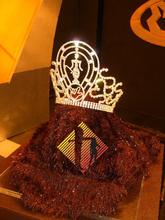 มงกุฎเพชรแฟนพันธุ์แท้นางงามไทย