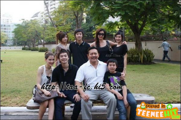 ครอบครัว