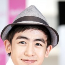 นิชคุณ (Nickhun) แปลงโฉมเป็นเชฟขนมหวาน ร่วมเปิดร้าน favorite D by Baskin Robbins