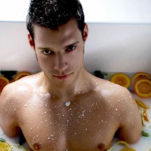 ความเหมือนที่แตกต่าง..