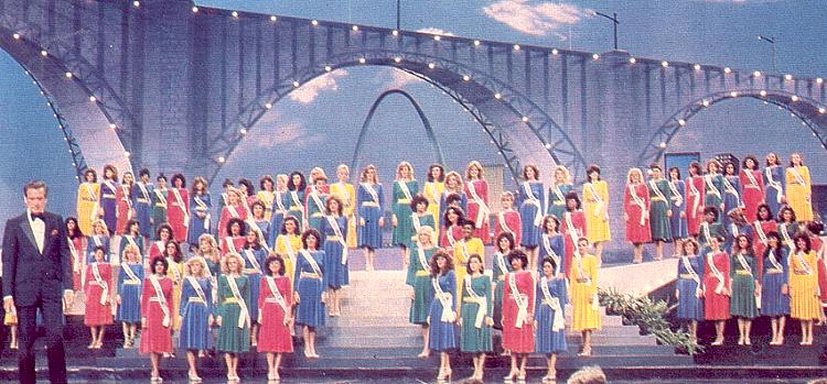 ข้ามไป 1983