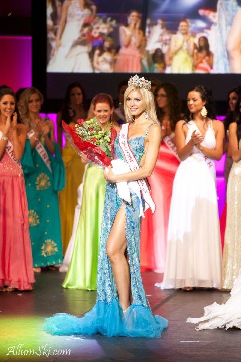 สูง 186 cm Miss Canada 2010