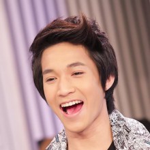 ริท @ รายการOIC โปรโมตเพลงชอบก็จีบ