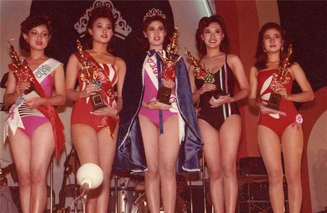 ตอนได้รองอับดับ 1 มิสออด๊าซ ปี 2527