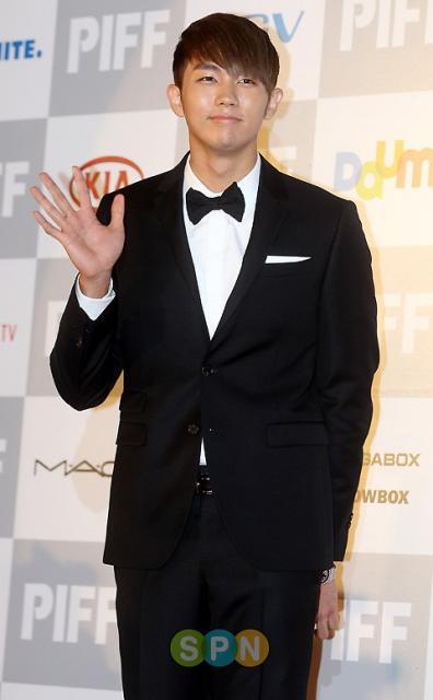 หล่อดี ดูดีนะ แต่หัวหลิมไปนิส 8/10