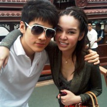 อวบอ้วน & โอบอุ้ม (พี่สาว)