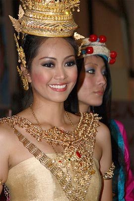 BEST NATIONAL COSTUME