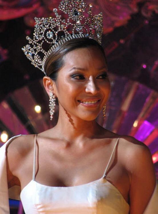 Miss Tiffany Universe 2001