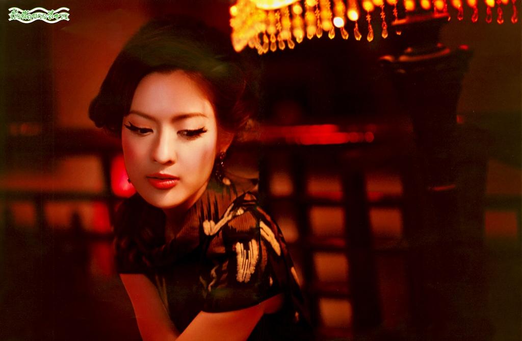 (SCAN) แอฟ ทักษอร บนปกนิตยสาร ผู้หญิง