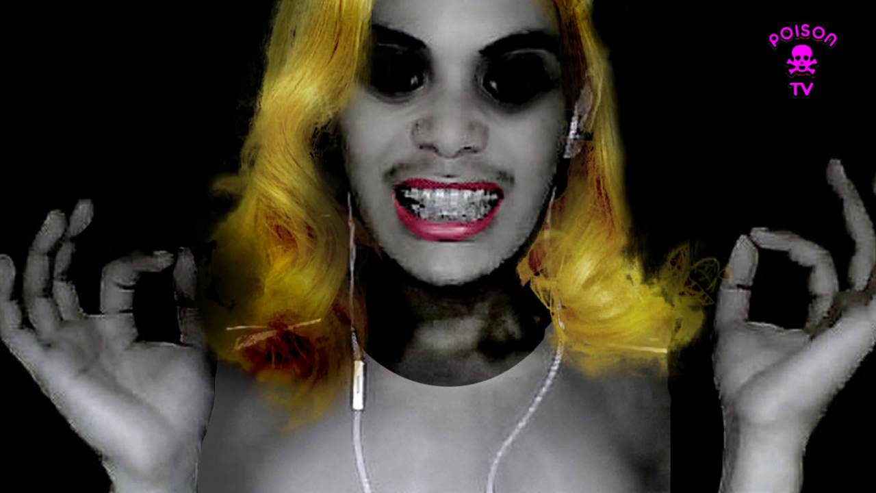 Lady GaGa มาเห็นคงจะตื้นตัันจัย 555