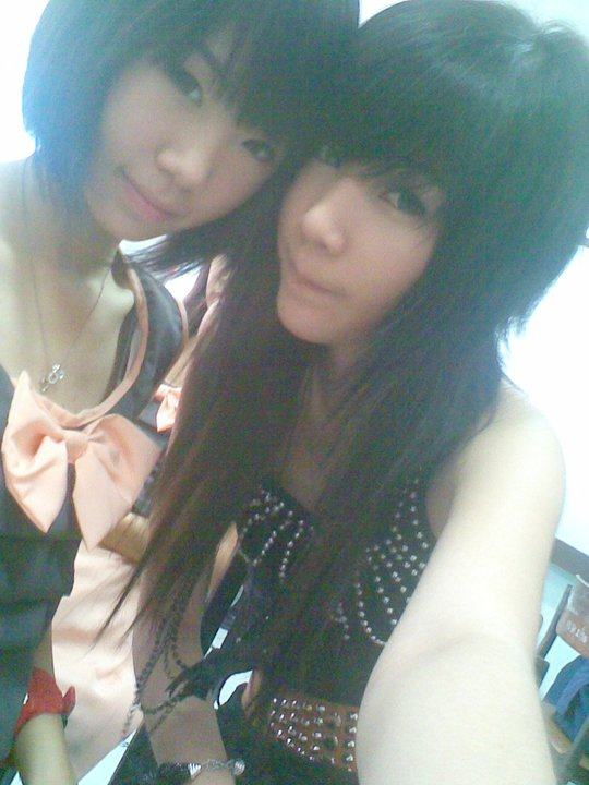 พี่แครอล(ผมสั้น)พี่โบว์(ผมยาว)น่ารักชอบทั้งสองคน