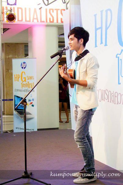เก้า @งานThe Beginning of Something Big by HP