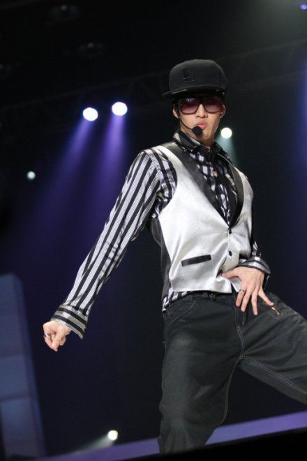 ซูเปอร์สตาร์ ใน ตามหารัก ...แท้