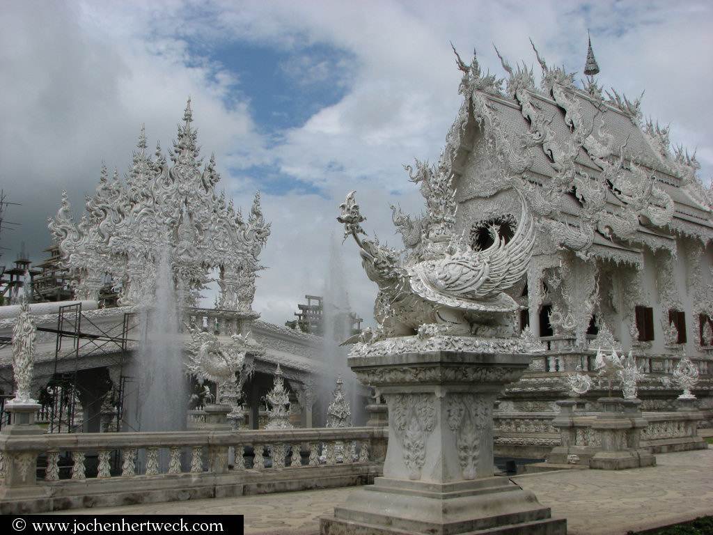 2 - Wat Rong Khun in Chiang Rai