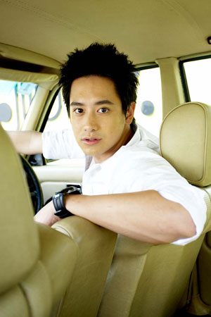 วิน-อัครวินท์ อัคราวณิชย์ที่ประกวดหนุ่มคลีโอ2010