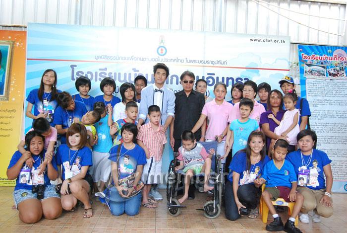 'เซน' ควงแฟนคลับทำบุญฉลองวันเกิดปีที่ 20