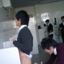 เขาเล่นอะไรกันครับ