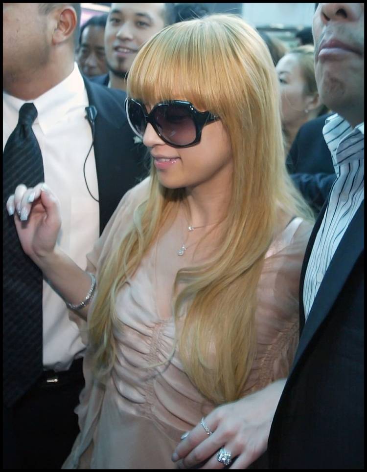 ราชินิเพลงป๊อบแห่งญี่ปุ่น Ayumi Hamasaki 2010