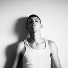 หนุ่มหล่อ Black/White