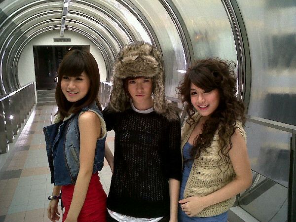 FFK ภาพสดๆจากกองถ่าย mv "หลงทาง (Blinded)"