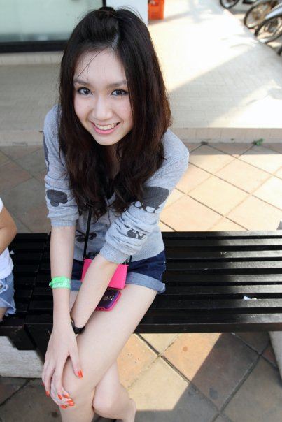 Pic PLOY เพื่อนจินนี่ สวย ไฮโซที่สุดด