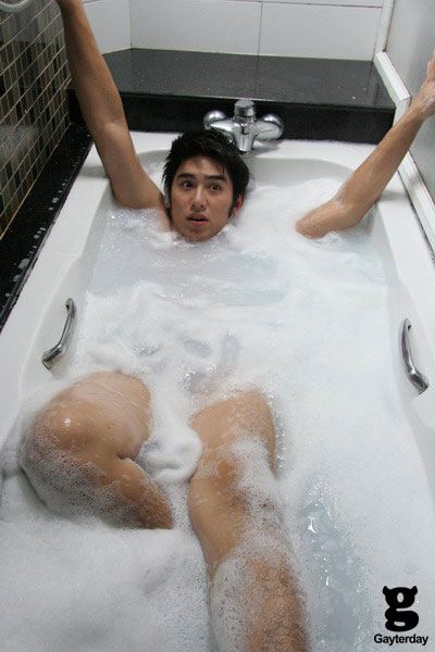 จุ้น กิตติคุณลงอ่าง