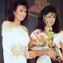 1988 ปีทองสาวไทย อานิสงค์จาก ปุ๋ยฟีเวอร์ เลยมีคนหัวใสจัดเวทีนี้ขึ้นมาโดยเฉพาะ .. มิสปุ๋ย 2