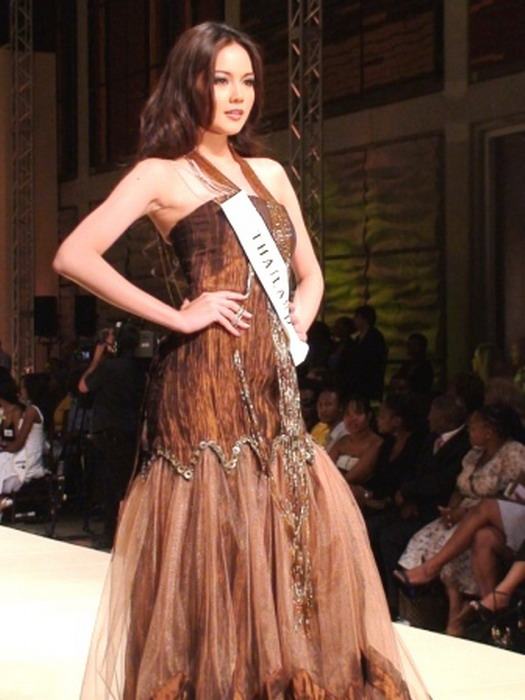 ปี 2008 - Top 32 Model semi-finalists