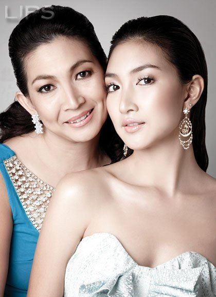 แพนเค้ก..เซ็กซี่บนปกลิปส์ ปักษ์หลังกันยายน 2553