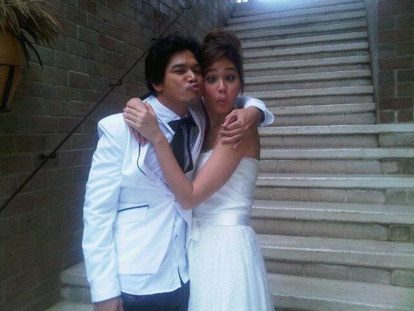 MV เพลงของเธอ ซิงเกิ้ลใหม่ของ ปาน ธนพร กับนางเอก MV คนล่าสุด ชมพู่ อารยา