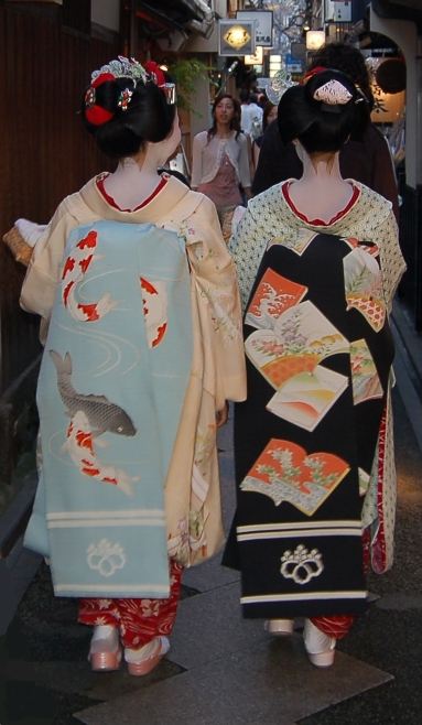 Geisha and Maiko