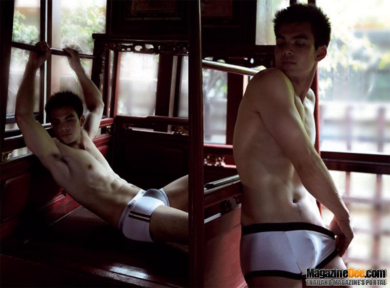 ปลดปล่อย โดย... VOLUME vol. 6 no. 131 October 2010