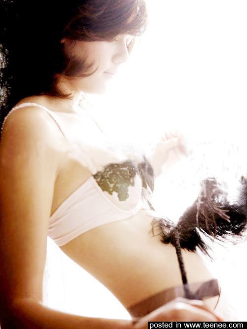 ชมพู่ สวยหวาน น่ารัก เซ็กซี่ แบ๊ว ไฮโซ เธอเป็นได้ทุกอย่าง