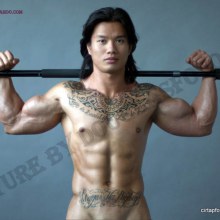 ไอ้หนุ่มผมยาว