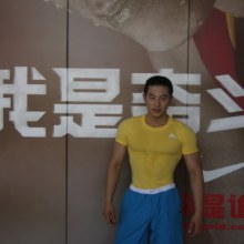 เทรนเนอร์รูปหล่อ