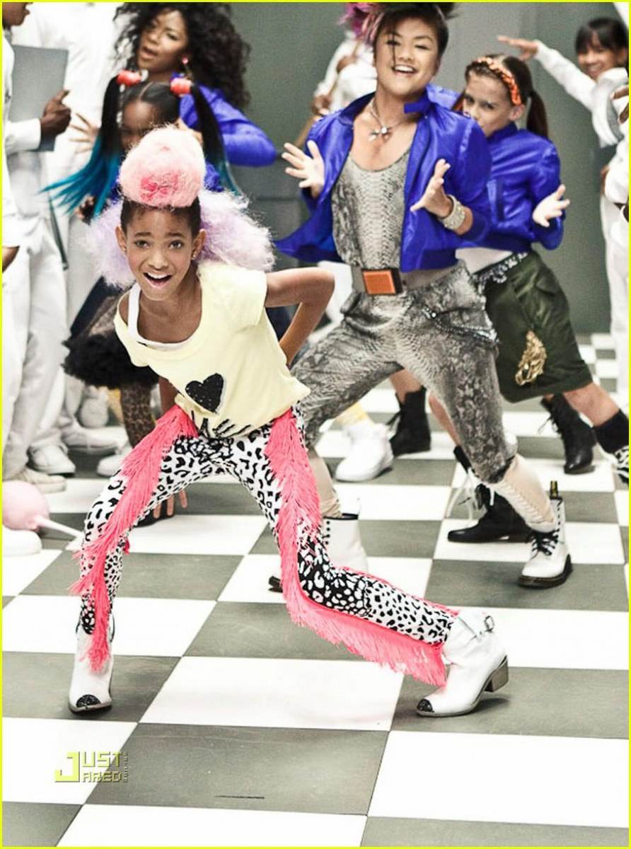 Willow Smith - new single “Whip My Hair“