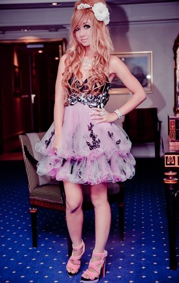 FOKI นางแบบไทยในสวีเดน น่ารัก+ไฮโซแค่ไหน มาดู