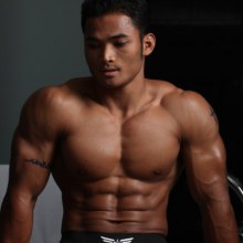 อัลบั้มหนุ่มไทยปะทะหนุ่มตี๋ ชอบใจคนไหน