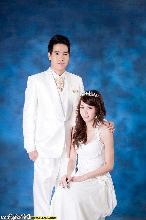 ภาพถ่ายครอบครัวของโฟร์ สกลรัตน์